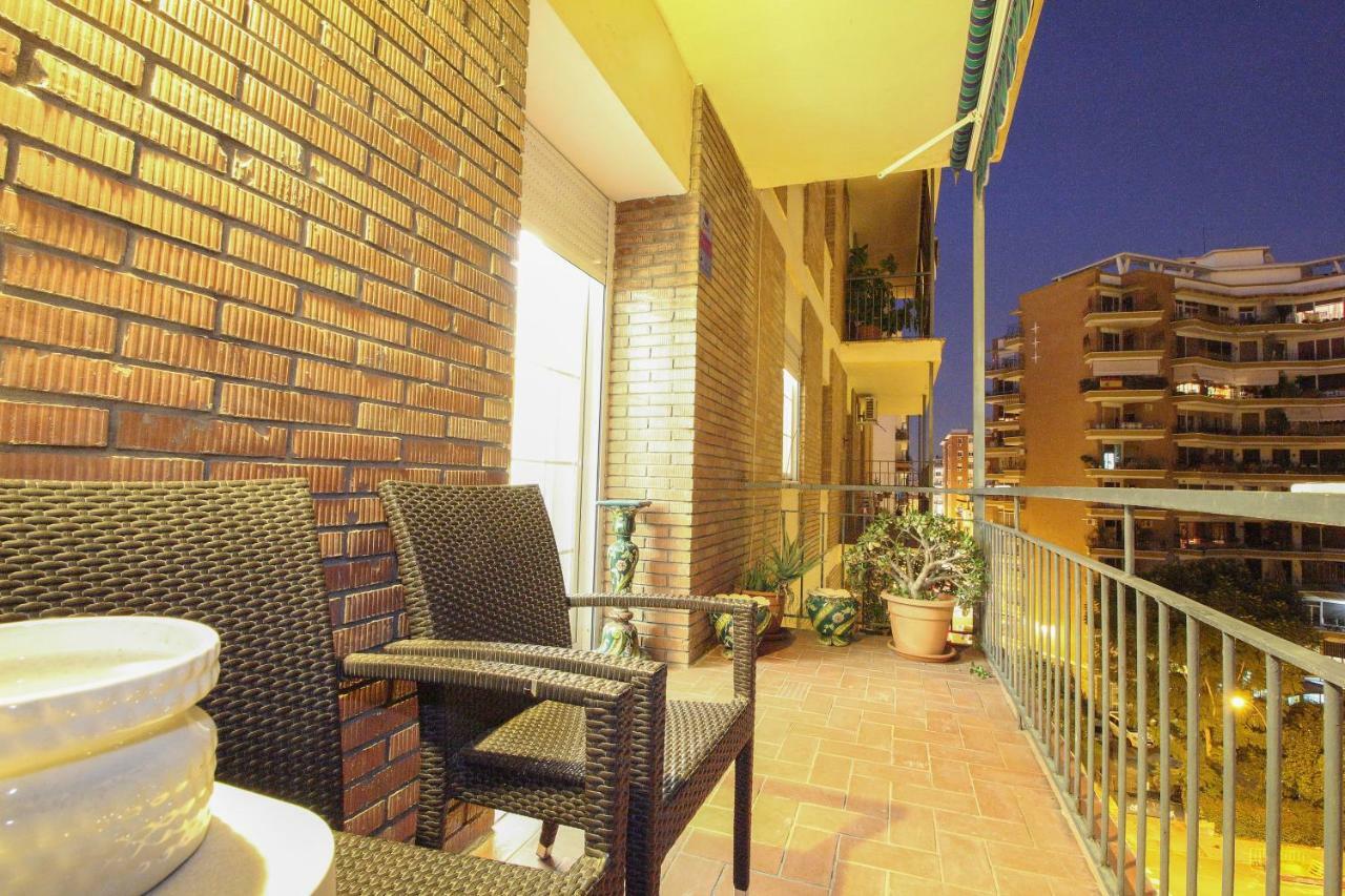 Апартаменты Apartamento La Feria Севилья Экстерьер фото